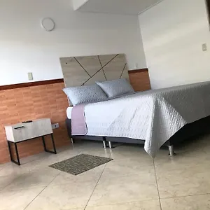 Habitación en casa particular Heroes, Bogotá